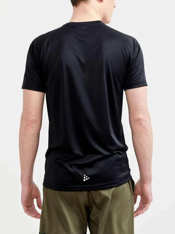 1911786-999000_CORE Unify Logo Tee M_Closeup2.jpg